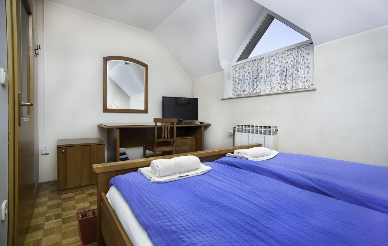 מריבור Guesthouse Janez מראה חיצוני תמונה