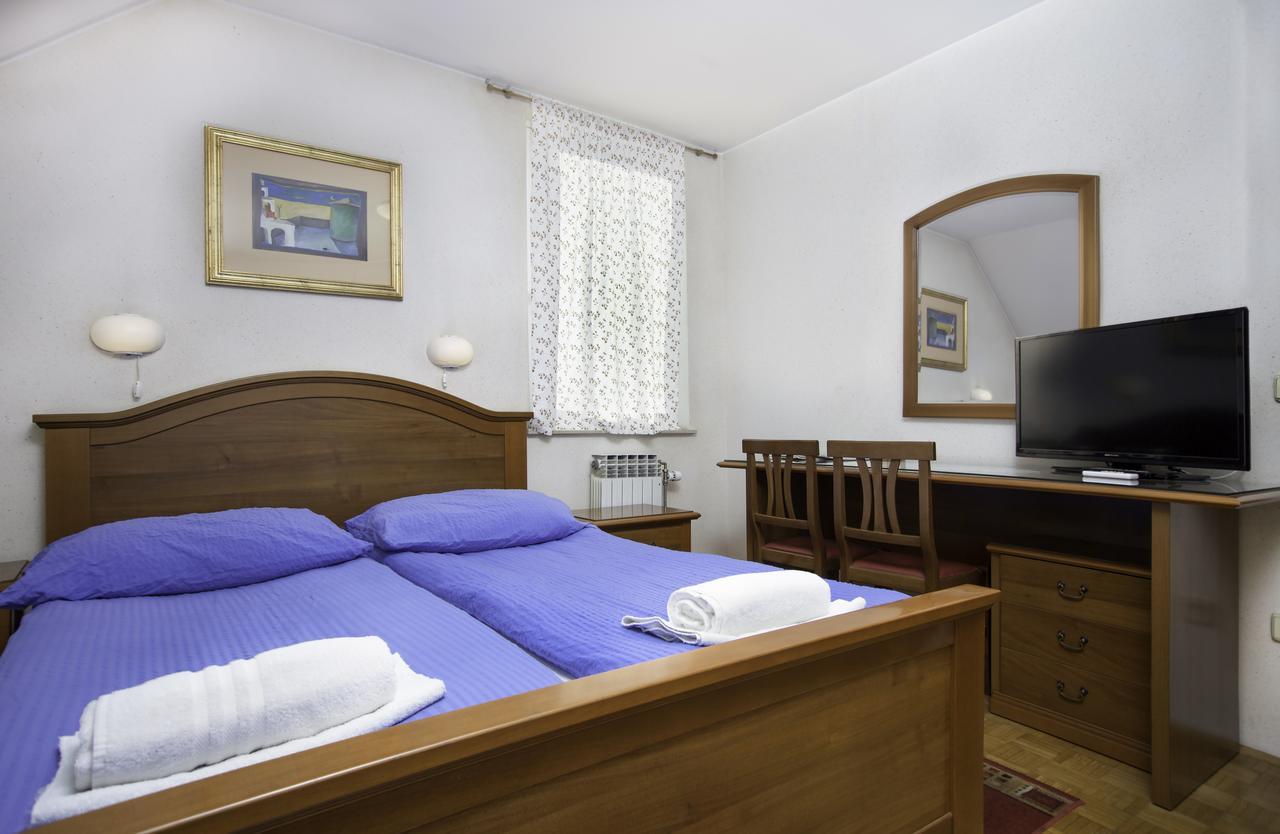 מריבור Guesthouse Janez מראה חיצוני תמונה