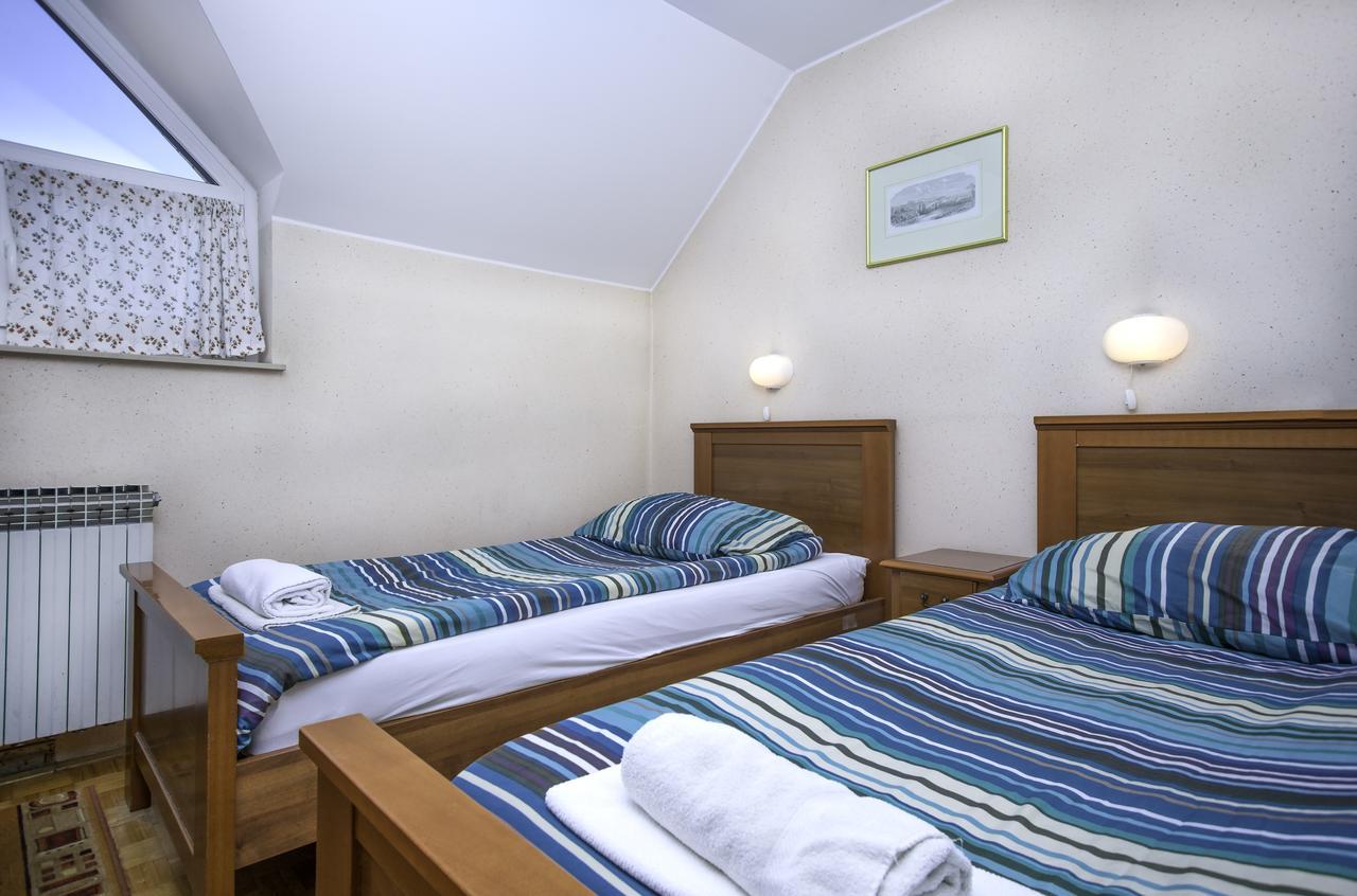 מריבור Guesthouse Janez מראה חיצוני תמונה